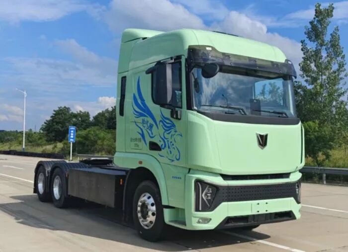联合重卡纯电牵引车.jpg 联合重卡纯电牵引车.jpg