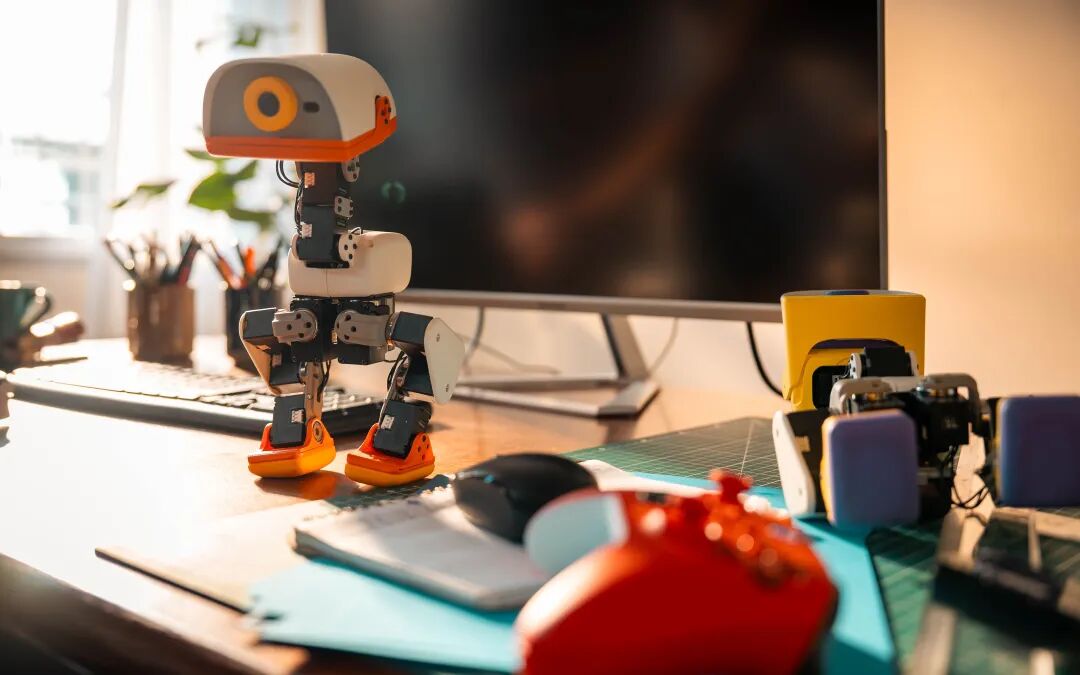 Hugging Face debuts $399 Microduck robot