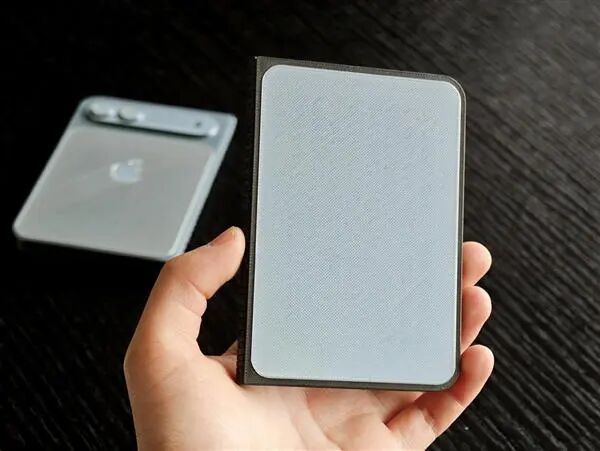 史上最贵iPhone或将到来：9月上市！苹果首款折叠屏