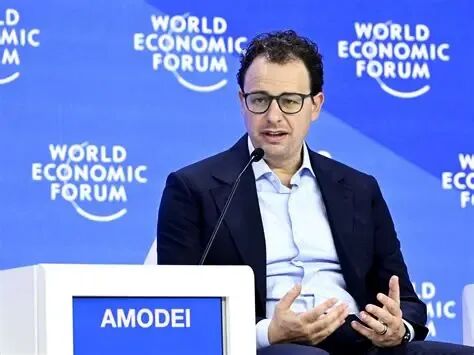 Anthropic reconoce que aceptar dinero de líderes de Oriente Medio puede ...